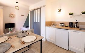 Home Studio - Tout Equipe - Proche Centre- Terrasse